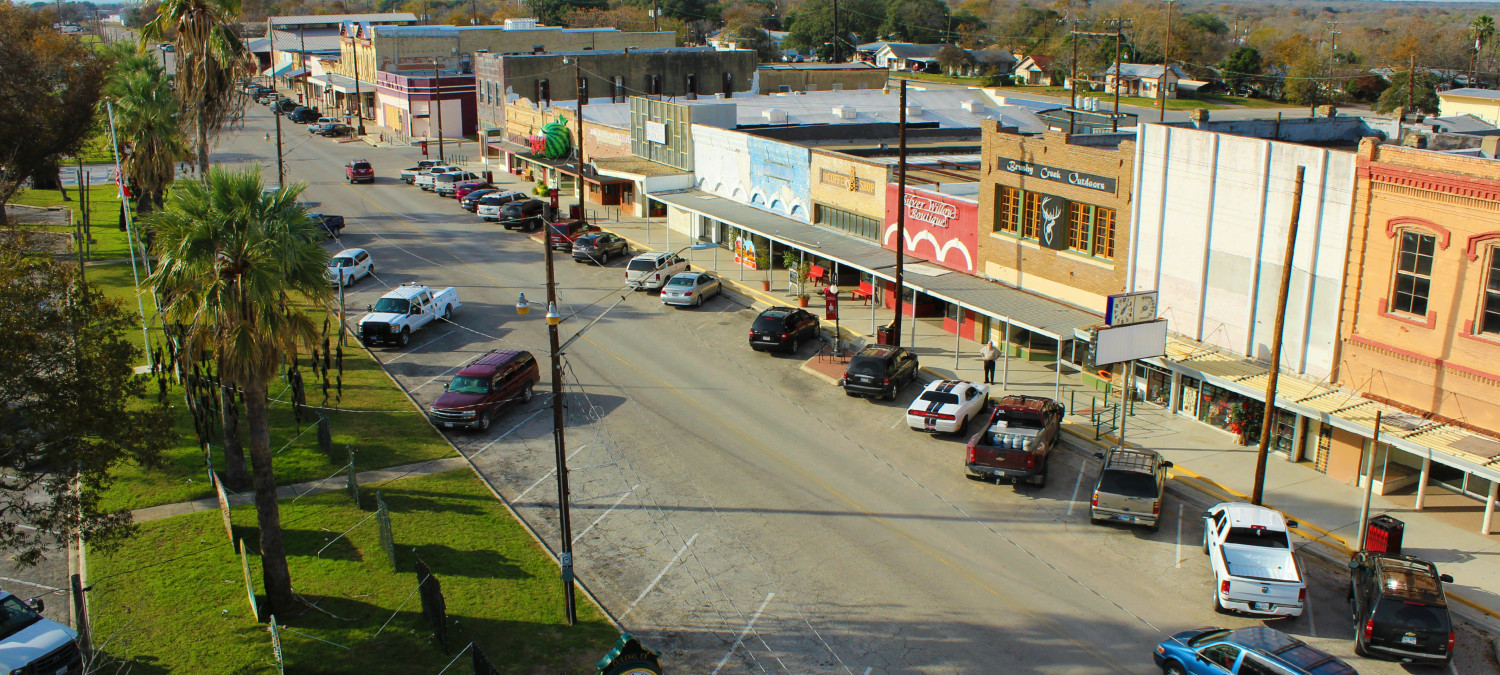 Luling downtown businesses
